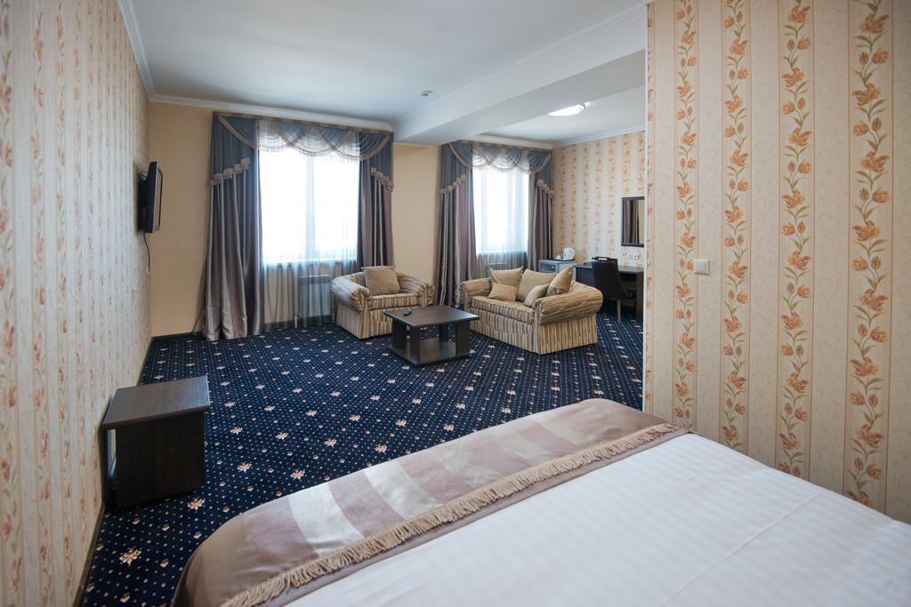 Business Hotel Europa 하바롭스크 객실 사진